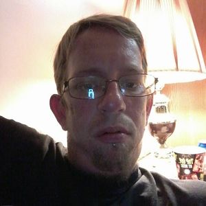 Meet your Posher, Devin